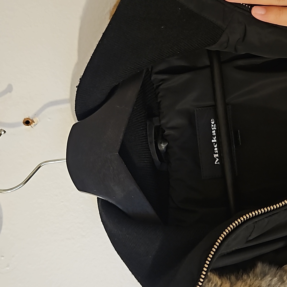 Mackage winter jacket - Picture 7 of 7